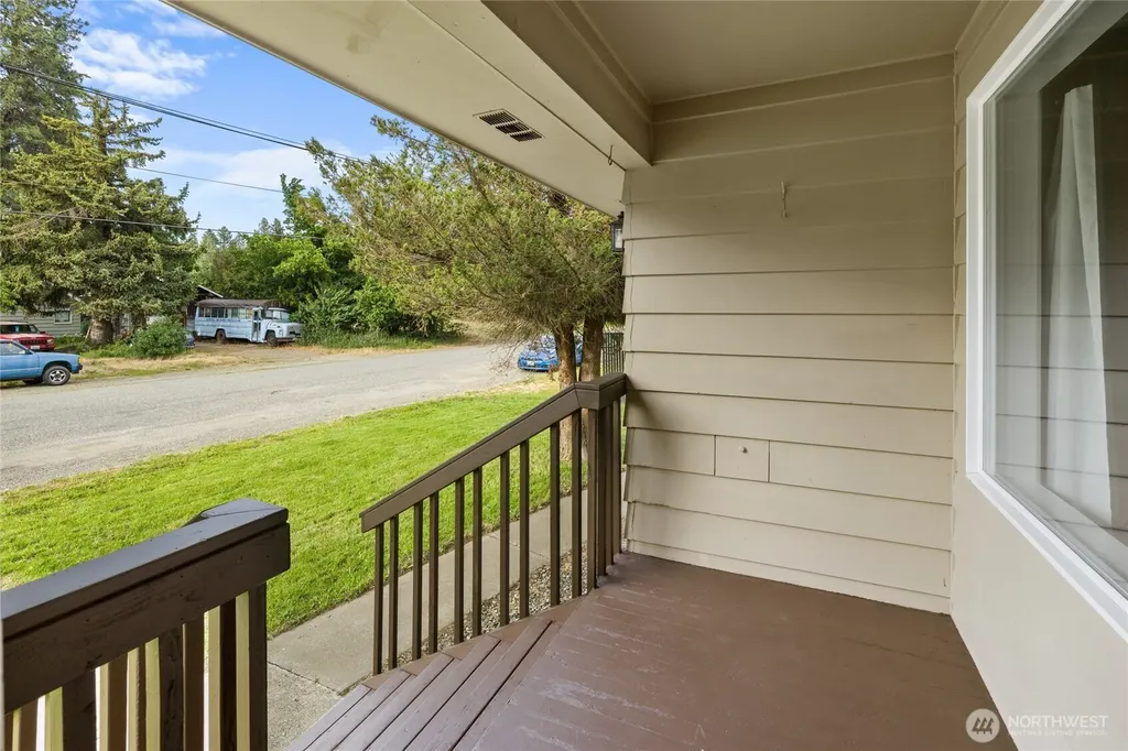 327 Lincoln Street Cle Elum WA 98922