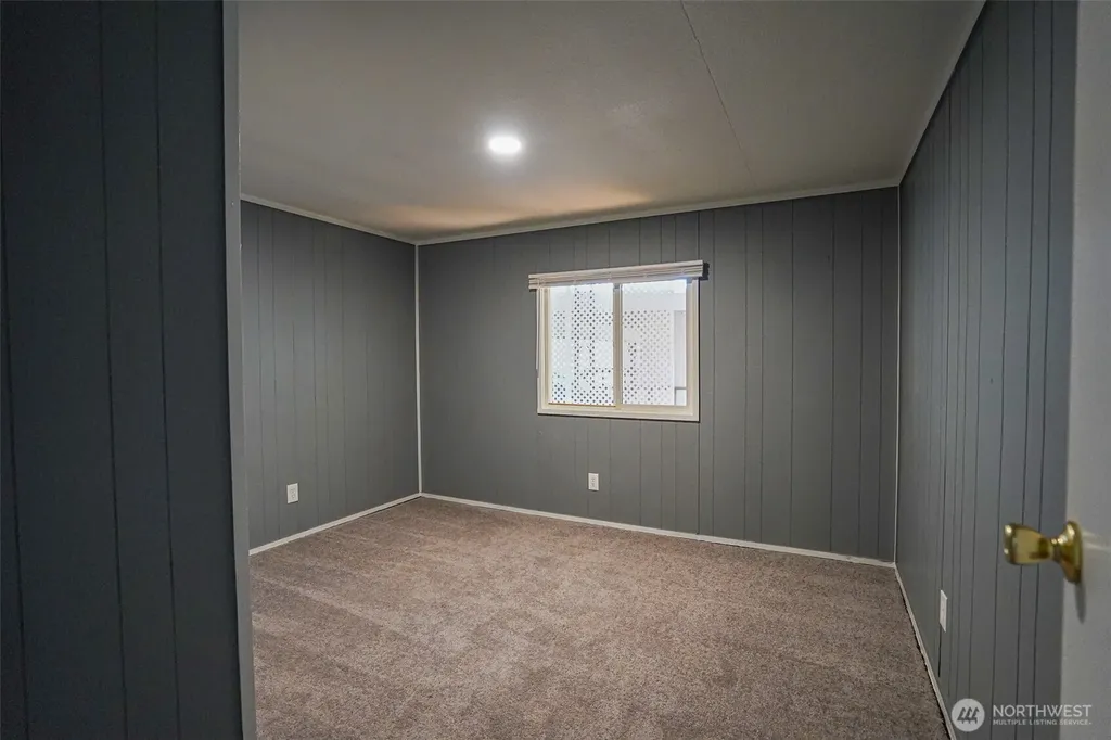 5206 90th Street E Tacoma WA 98446
