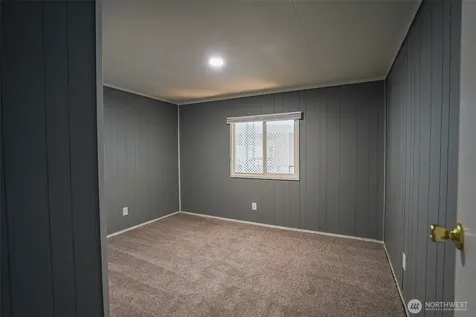 5206 90th Street E Tacoma WA 98446
