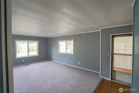 5206 90th Street E Tacoma WA 98446