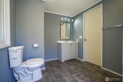 5206 90th Street E Tacoma WA 98446