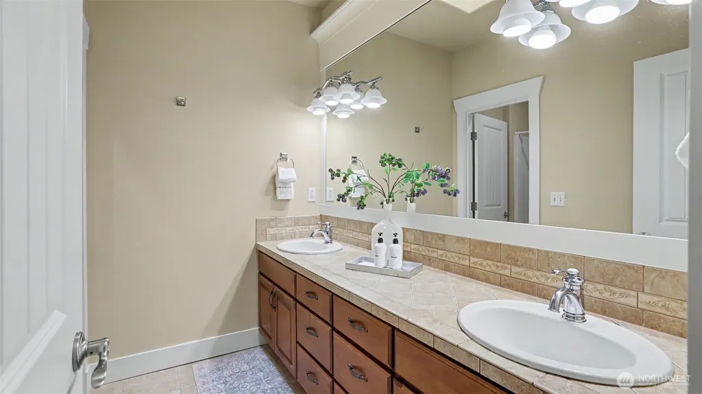 16906 46th Place S Seatac WA 98188