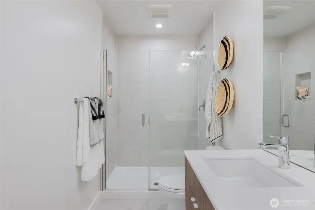 2251 14th Avenue W Seattle WA 98119
