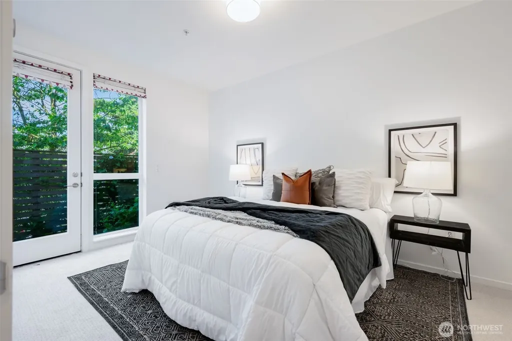 2251 14th Avenue W Seattle WA 98119
