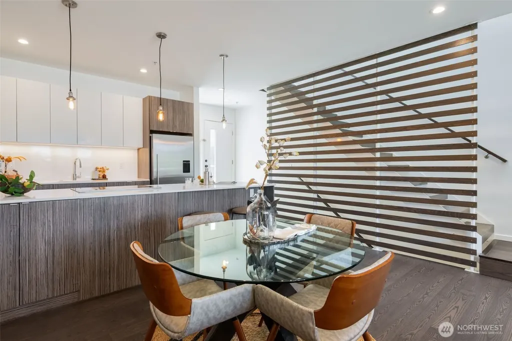 2251 14th Avenue W Seattle WA 98119