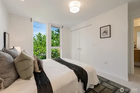 2251 14th Avenue W Seattle WA 98119
