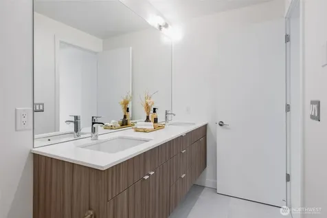 2251 14th Avenue W Seattle WA 98119