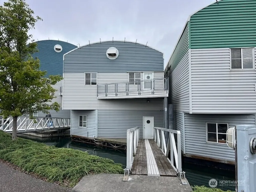 10989 Josh Green Lane La Conner WA 98257