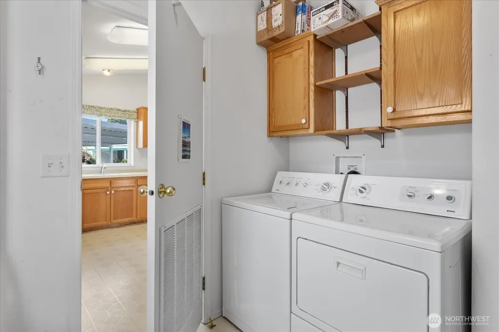 23825 15th Avenue SE Bothell WA 98021