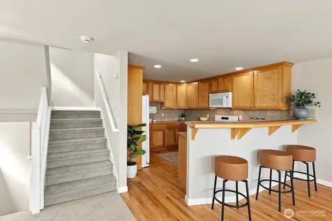 3607 22nd Avenue W Seattle WA 98199