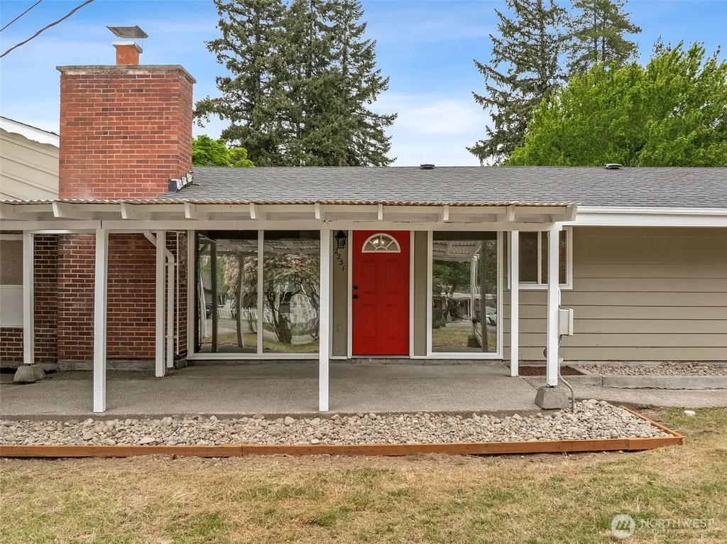 2231 Eastview Avenue NE Bremerton WA 98310