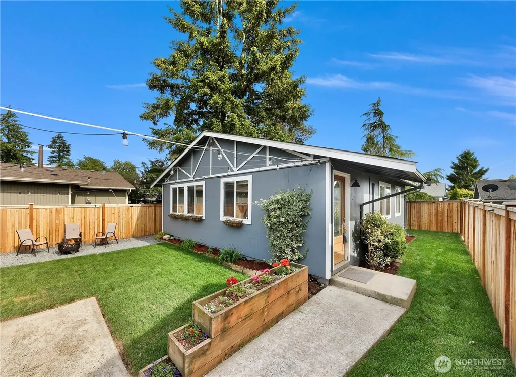 9020 13th St NE Lake Stevens WA 98258