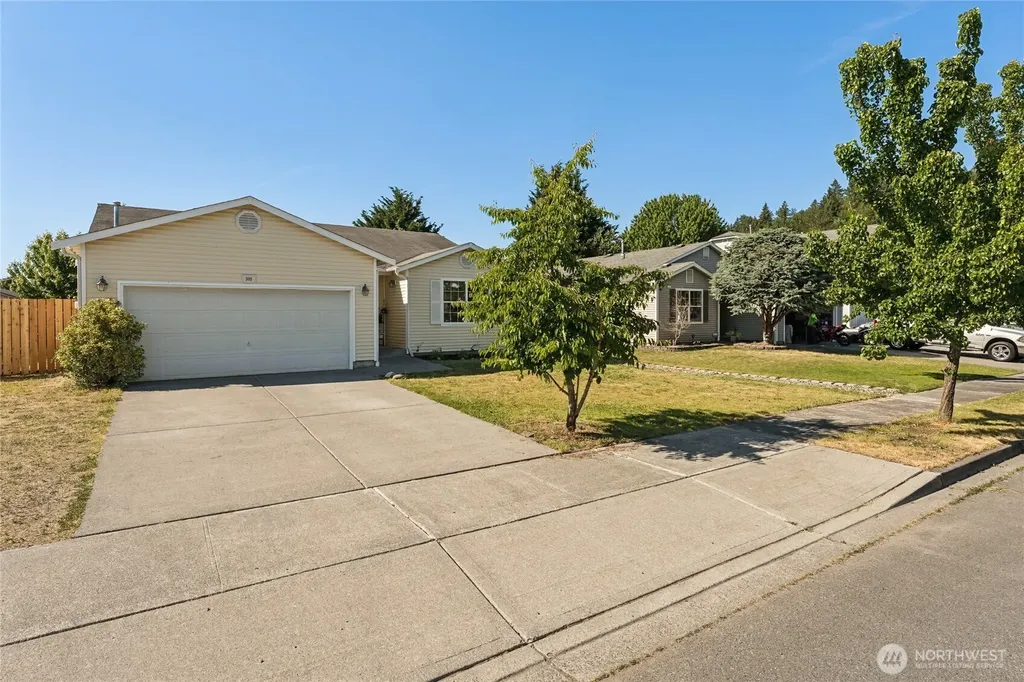 305 Nelsen Street NE Orting WA 98360