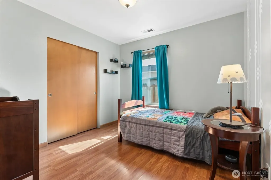 305 Nelsen Street NE Orting WA 98360