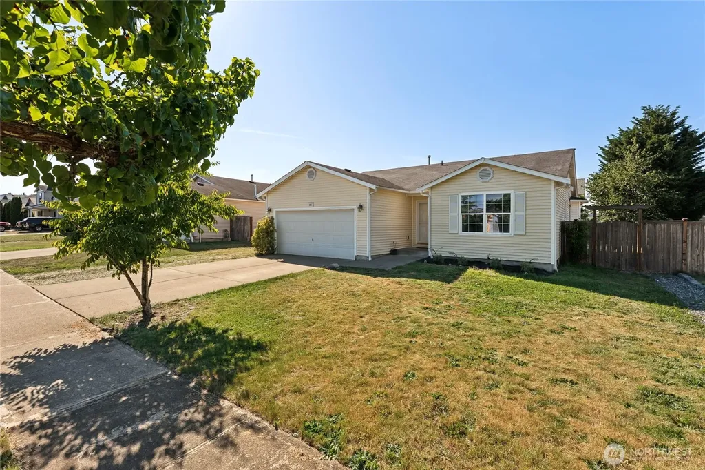 305 Nelsen Street NE Orting WA 98360