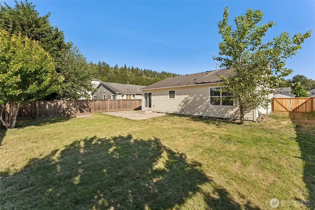 305 Nelsen Street NE Orting WA 98360