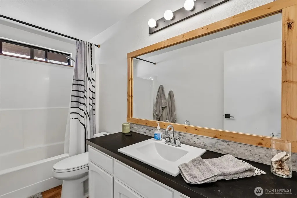 2648 San Juan Street Coupeville WA 98239