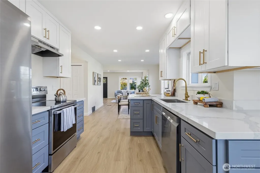331 NE 53rd Street Seattle WA 98105