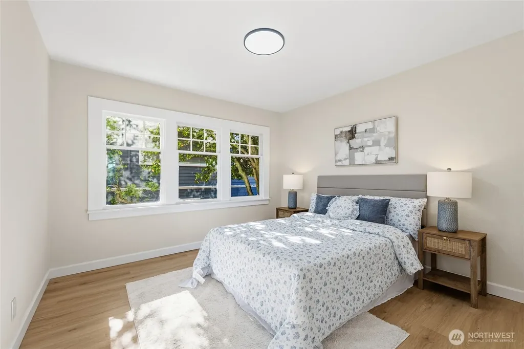 331 NE 53rd Street Seattle WA 98105