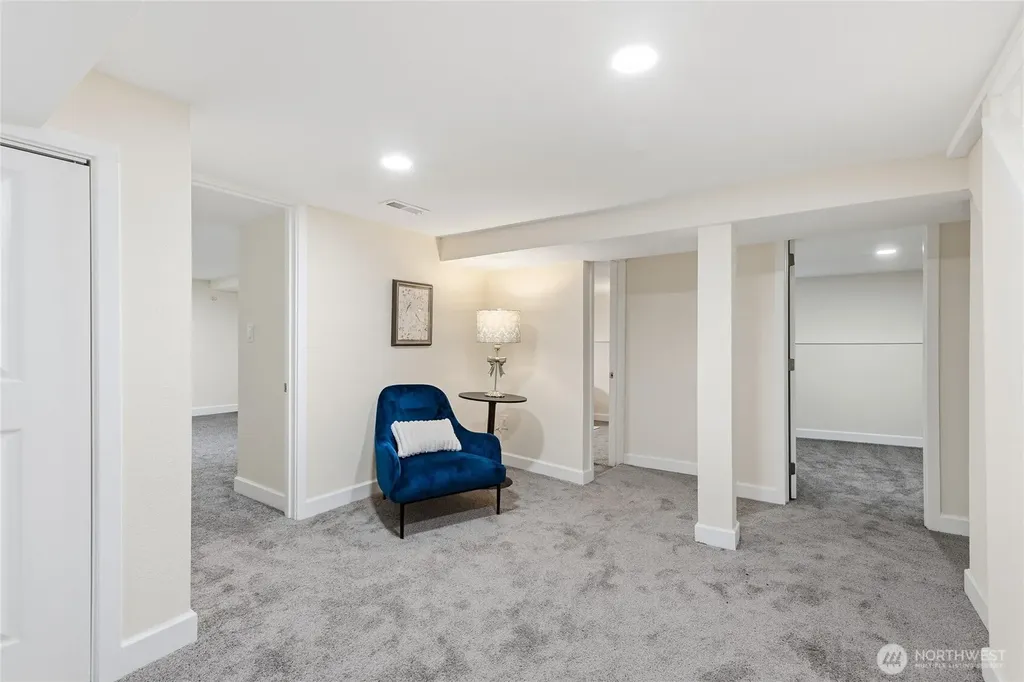 331 NE 53rd Street Seattle WA 98105