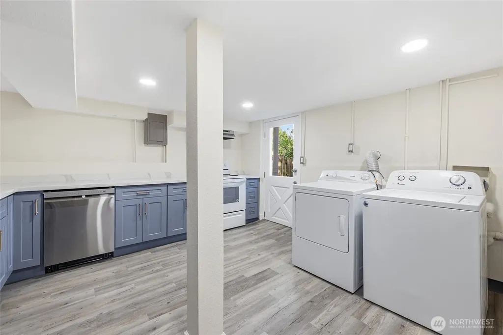 331 NE 53rd Street Seattle WA 98105