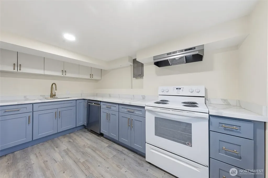 331 NE 53rd Street Seattle WA 98105