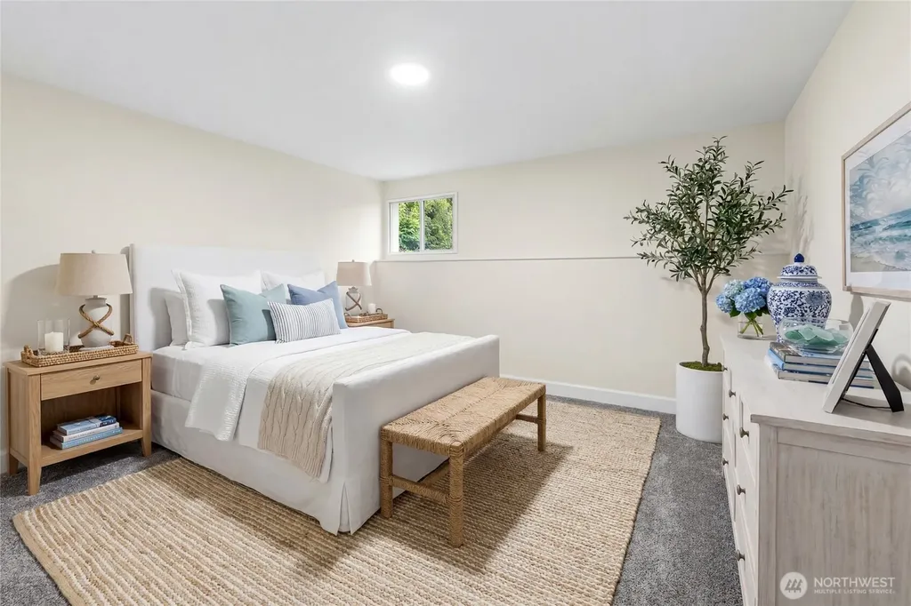 331 NE 53rd Street Seattle WA 98105
