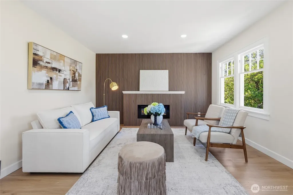 331 NE 53rd Street Seattle WA 98105