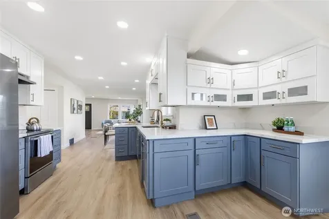 331 NE 53rd Street Seattle WA 98105