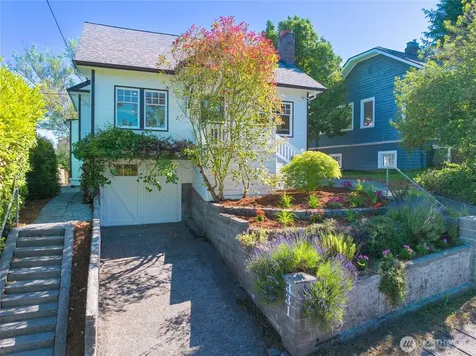331 NE 53rd Street Seattle WA 98105