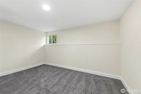 331 NE 53rd Street Seattle WA 98105
