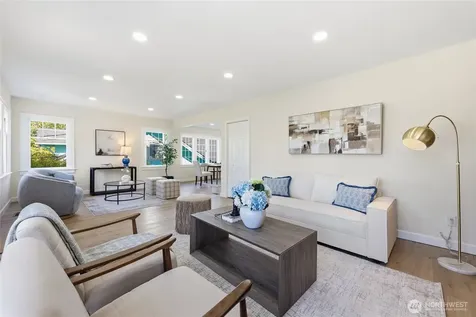 331 NE 53rd Street Seattle WA 98105