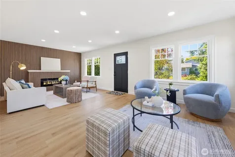 331 NE 53rd Street Seattle WA 98105