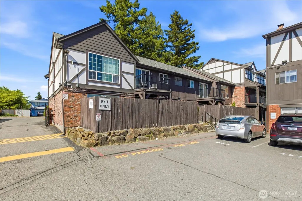3425 S 176th Street Seatac WA 98188