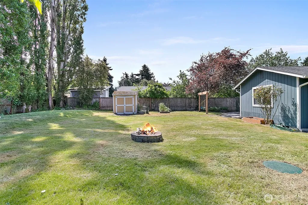 1947 SW 350th Street Federal Way WA 98023