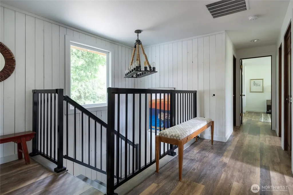 15104 Sunrise Drive NE Bainbridge Island WA 98110