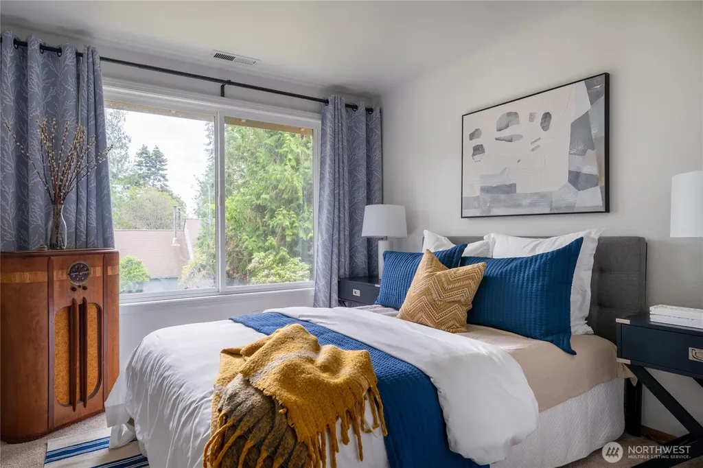 15104 Sunrise Drive NE Bainbridge Island WA 98110