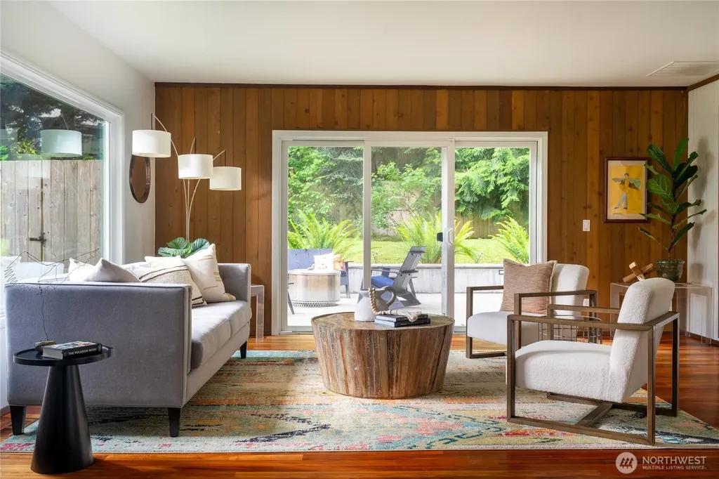 15104 Sunrise Drive NE Bainbridge Island WA 98110