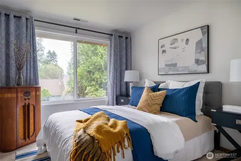15104 Sunrise Drive NE Bainbridge Island WA 98110
