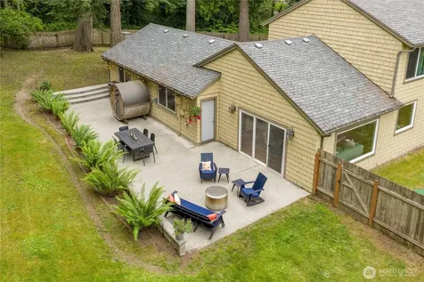 15104 Sunrise Drive NE Bainbridge Island WA 98110
