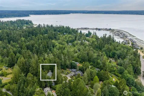 15104 Sunrise Drive NE Bainbridge Island WA 98110