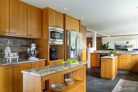 15104 Sunrise Drive NE Bainbridge Island WA 98110