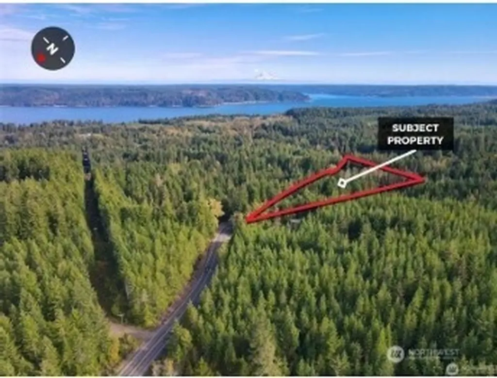 1085 N Lake Cushman Road Hoodsport WA 98548