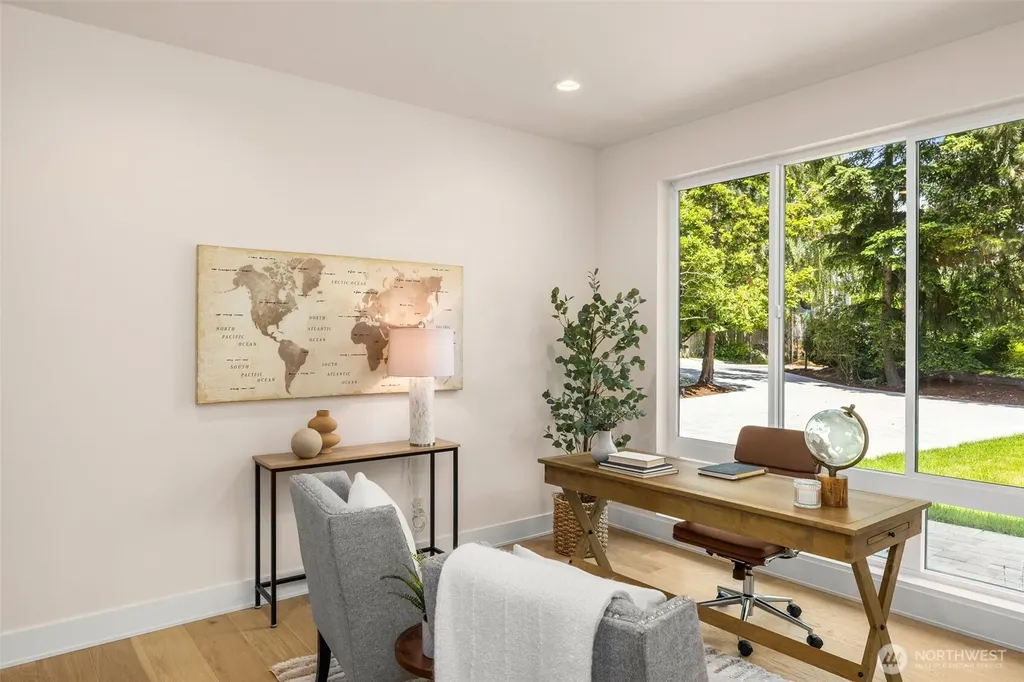 4800 52nd Avenue SW Seattle WA 98116