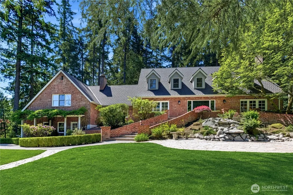 13555 54th Place NE Bellevue WA 98005