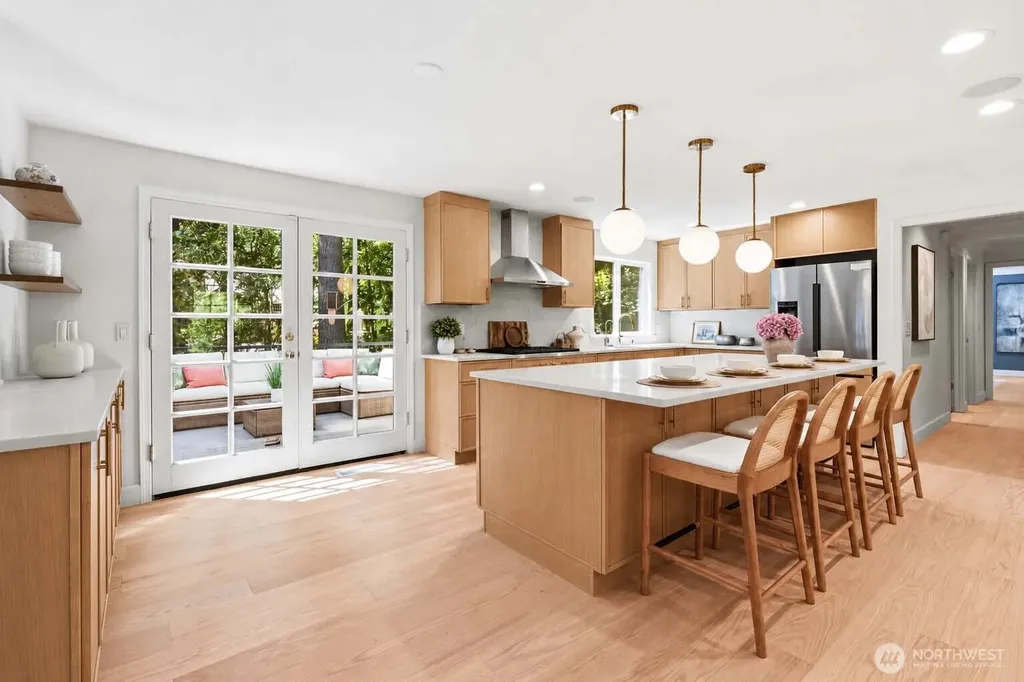 13555 NE 54th Place Bellevue WA 98005