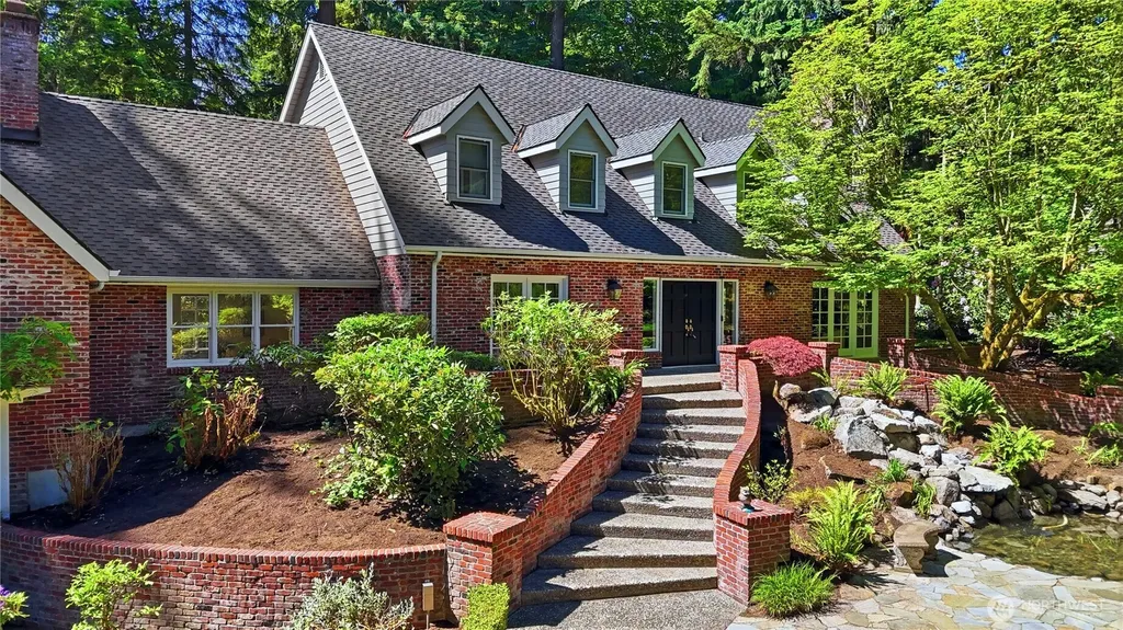 13555 NE 54th Place Bellevue WA 98005