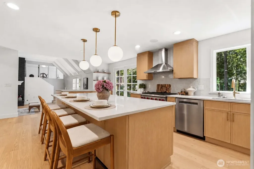 13555 54th Place NE Bellevue WA 98005