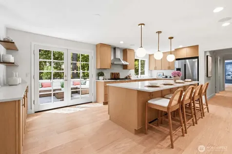 13555 NE 54th Place Bellevue WA 98005