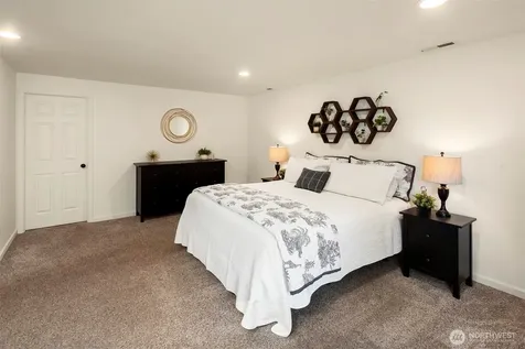 17371 NE 160th Street Woodinville WA 98072